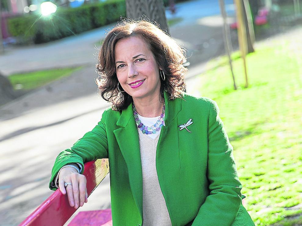 Rosa Blasco, en un parque de Tudela (Navarra), donde vive.