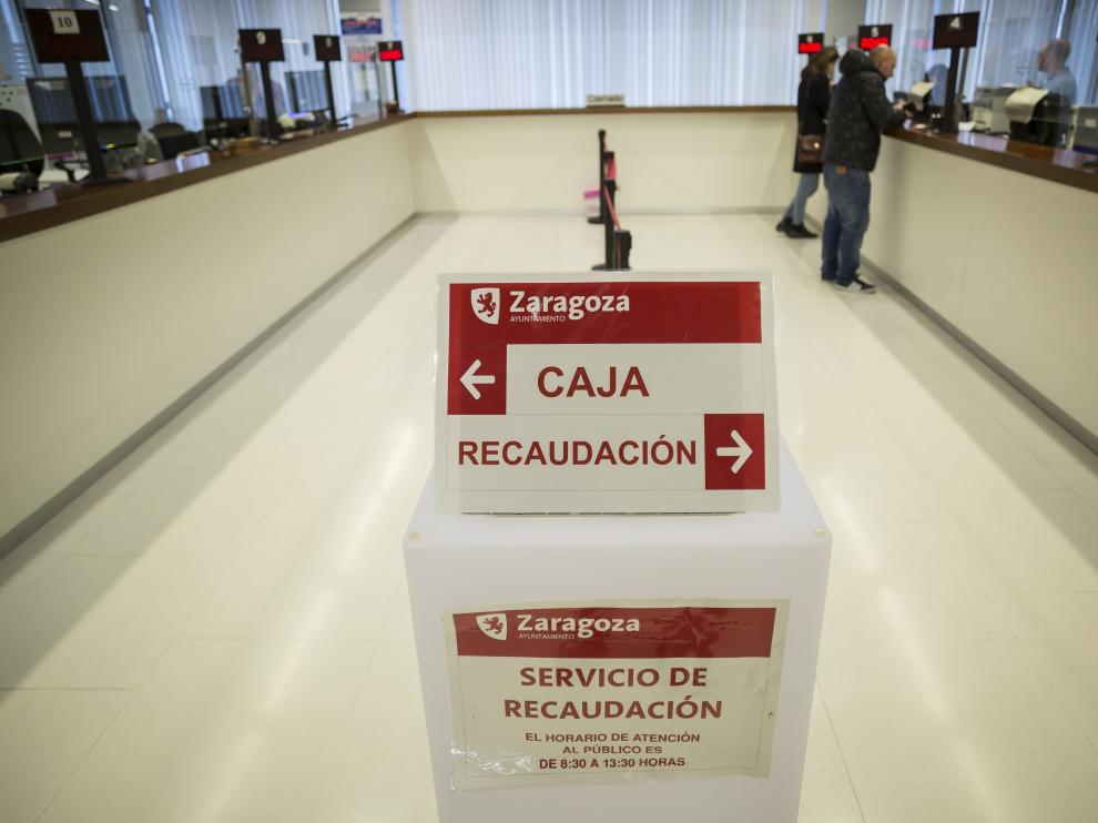 Dependencias de la Agencia Tributaria municipal en el Ayuntamiento de Zaragoza.