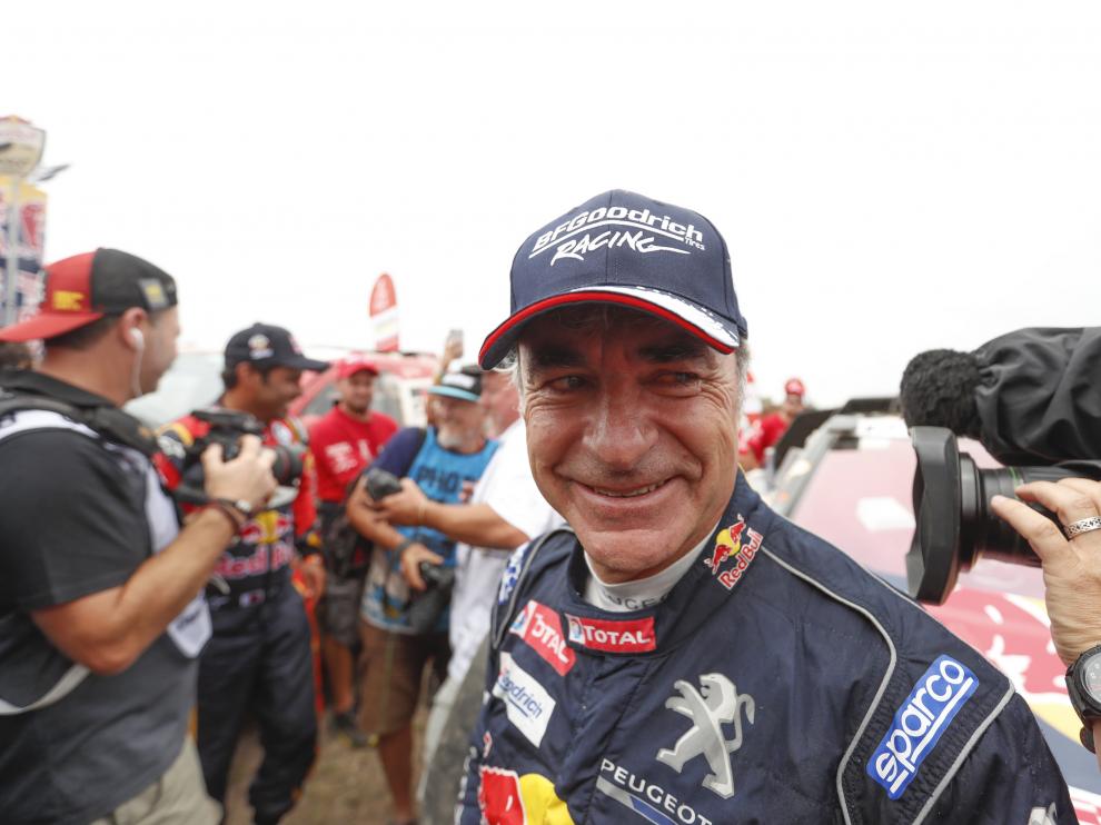 Carlos Sainz gana su segundo Dakar