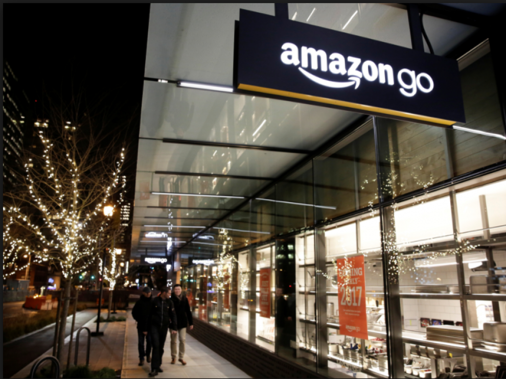 Amazon abre al público su supermercado sin cajeros con un año de retraso