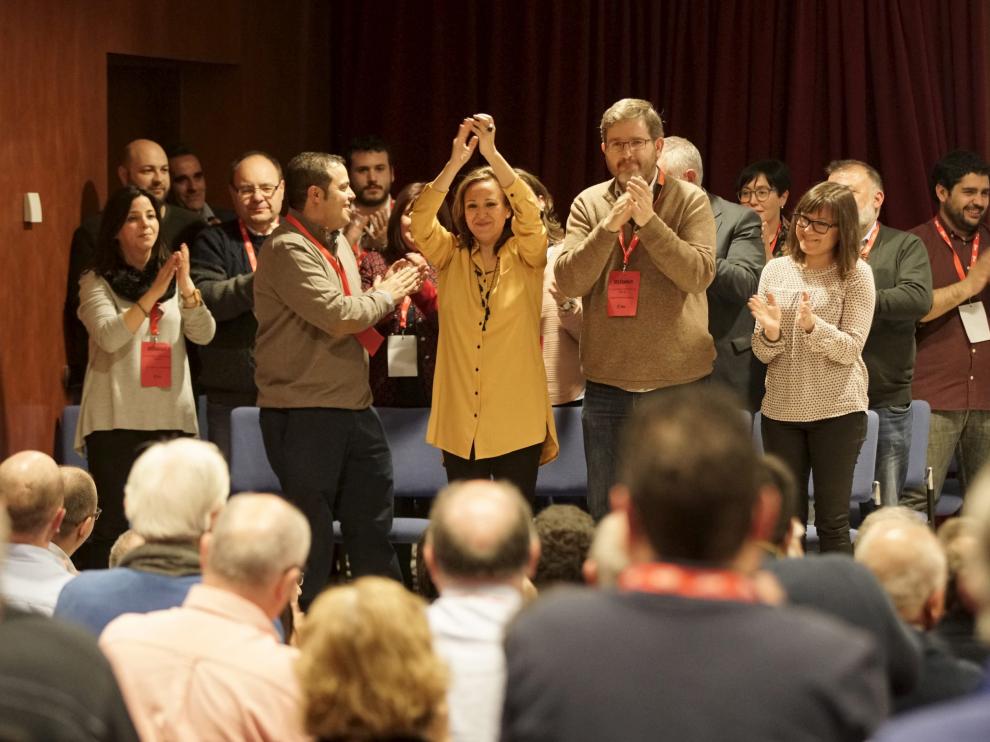 Mayte Pérez recibe los aplausos de sus correligionarios tras ser nombrada secretaria general.