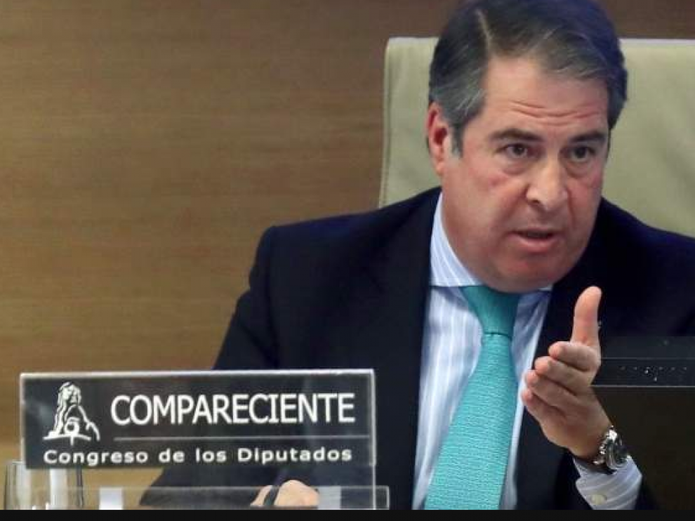 El director de la DGT pide perdón por el colapso de la AP-6 y reconoce fallos