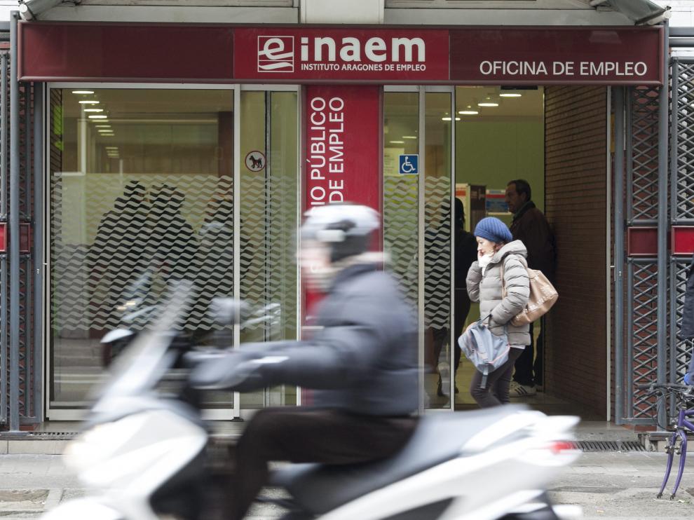 Oficina de empleo del Inaem en Zaragoza.