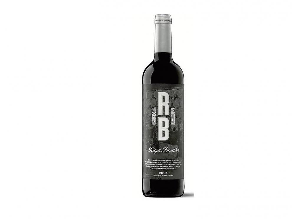 Este vino madura durante 12 meses en barricas bordelesas de roble americano y francés.