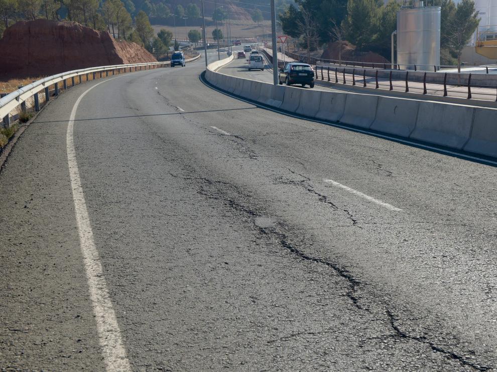 El pavimento de la Vía Perimetral presenta un desgaste excesivo para sus diez años de existencia.