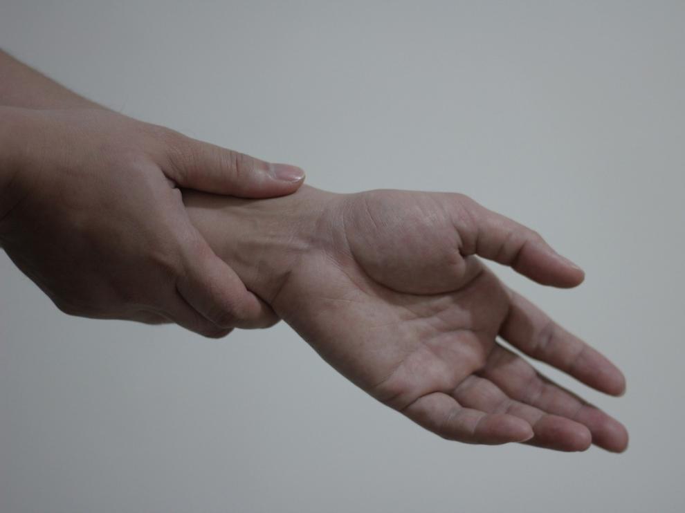 Una mano dormida es una sensación molesta y muy desagradable.