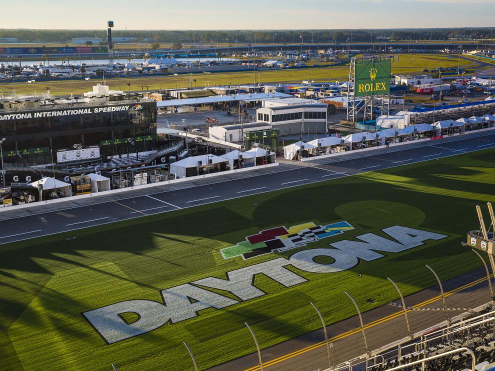Una de las rectas del Daytona International Speedway.