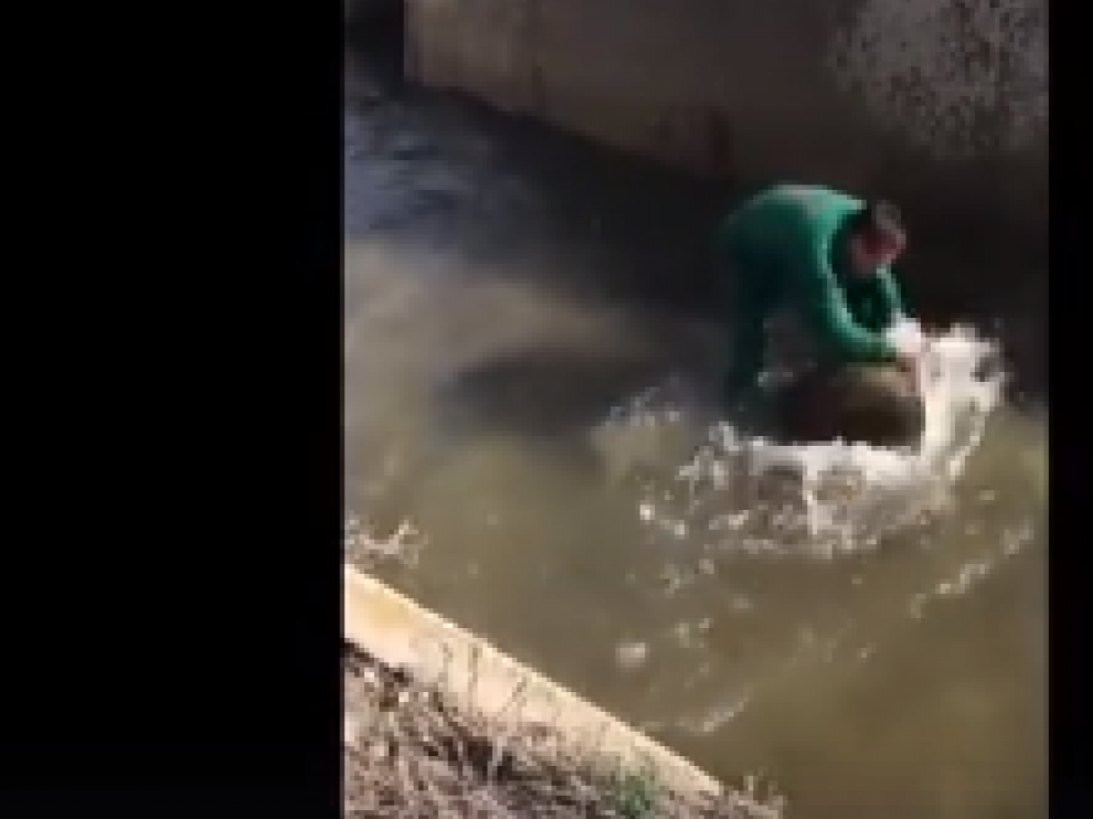 Fotograma del vídeo difundido por la Guardia Civil.