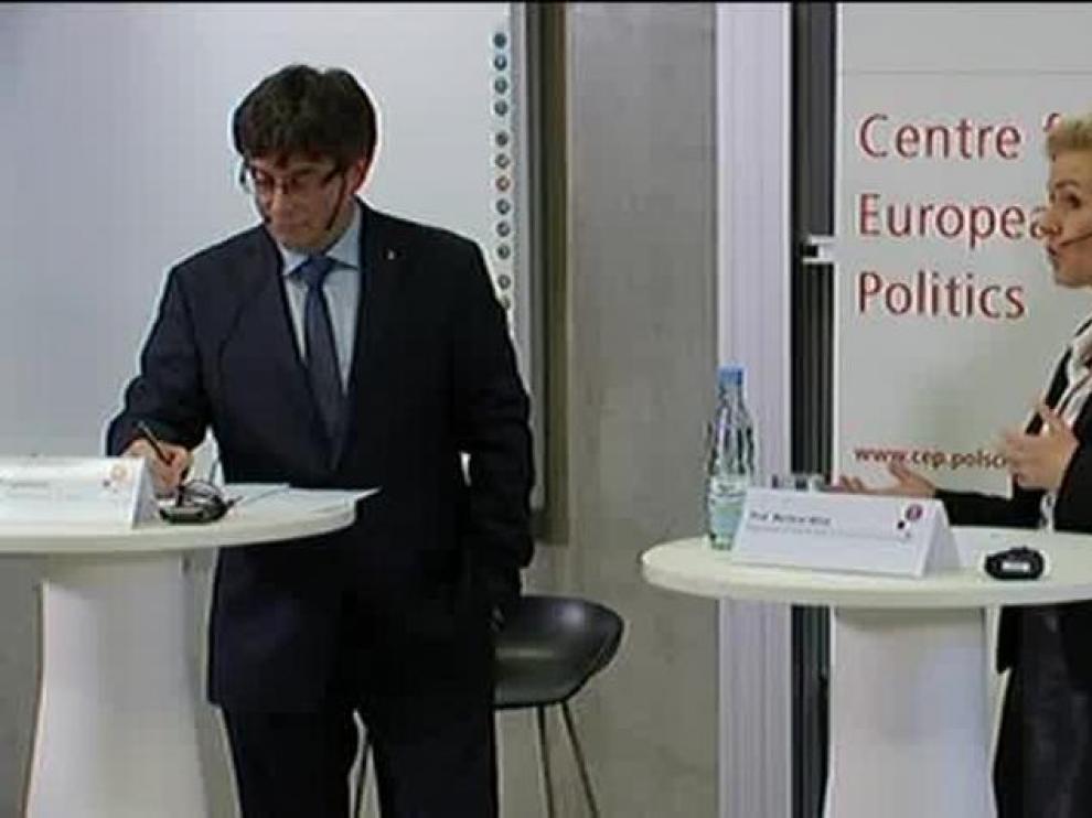 Elogios a la profesora Wind por desmontar la conferencia de Puigdemont en Dinamarca