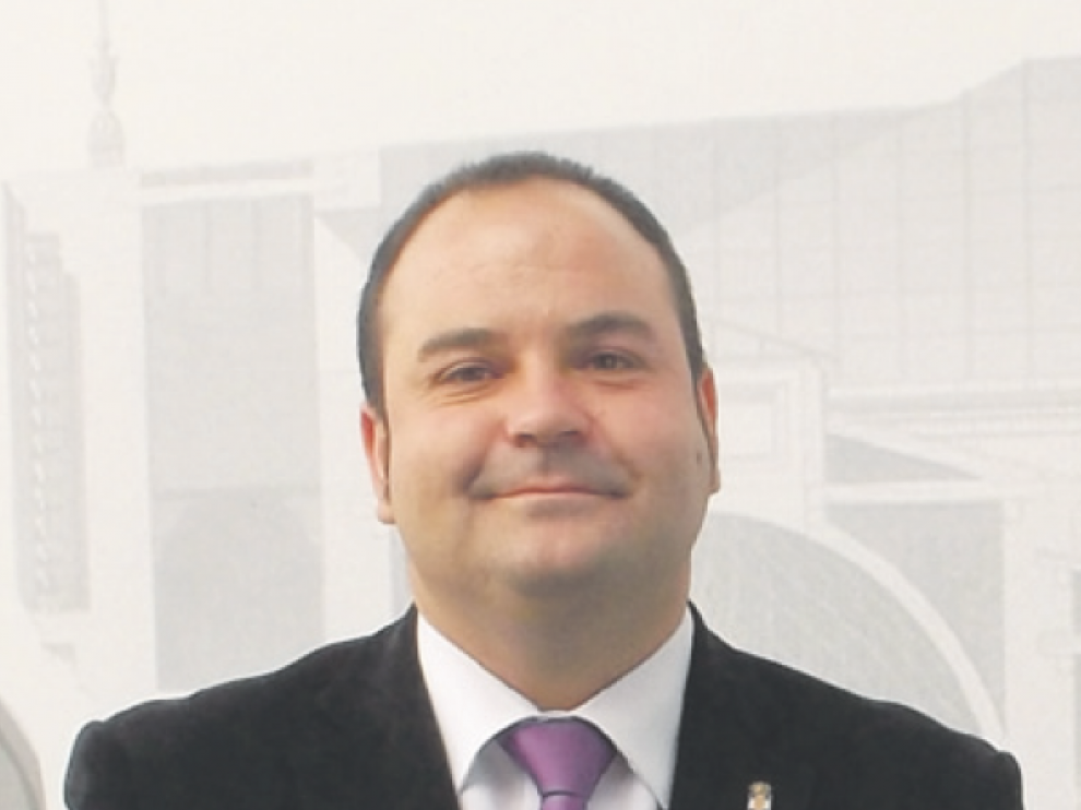 Víctor Chueca, alcalde de Magallón.