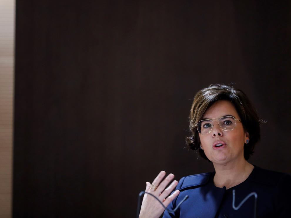 La vicepresidenta, con sus nuevas gafas.