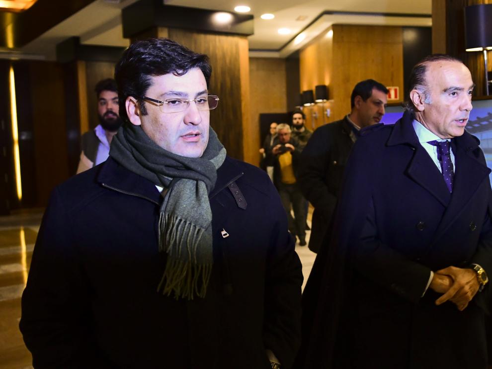 Jesús León, nuevo presindente del Córdoba, y Luis Oliver, director general deportivo.