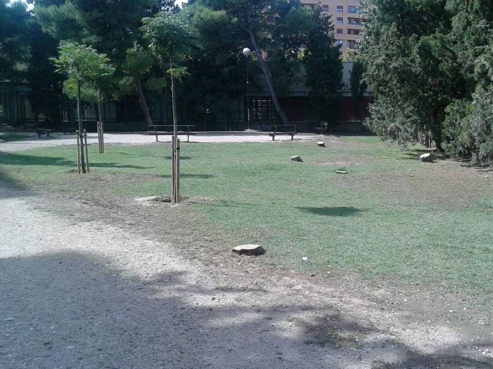 Parque de Valsameda, donde se aprecian los árboles talados
