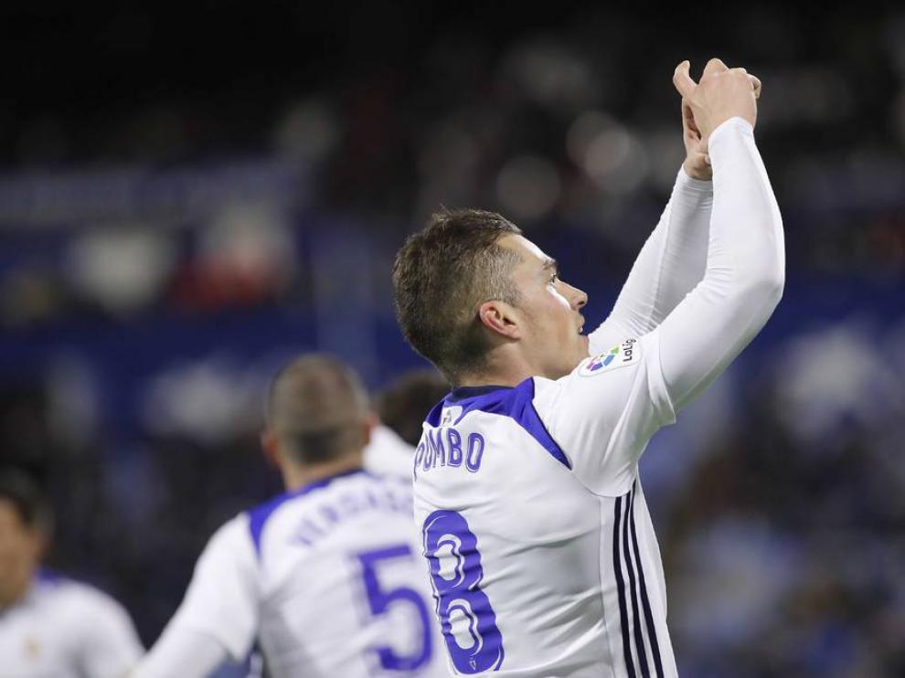 Pombo celebra el gol del Real Zaragoza.