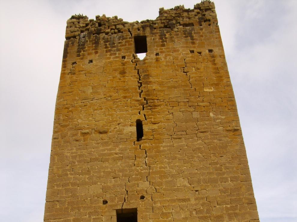 Así está el castillo de Obano.
