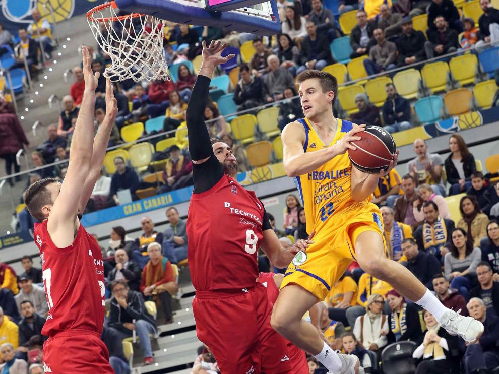 El Tecnconta se desploma en el tramo final ante Herbalife