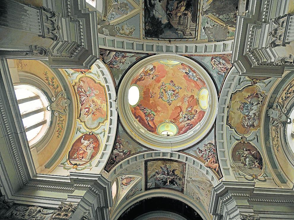 Interior de las pinturas murales de fray Manuel Bayeu en la Cartuja de Nuestra Señora de las Fuentes.
