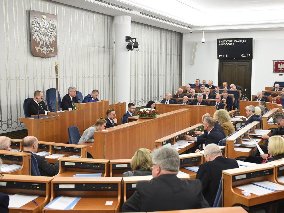 Polonia aprueba la ley del Holocausto, pese a las críticas de Israel y EE.UU.