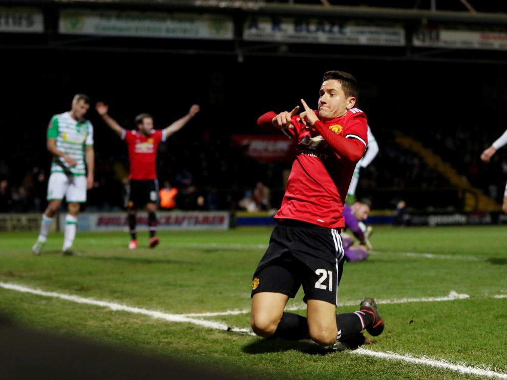 Ander Herrera, celebra un gol.