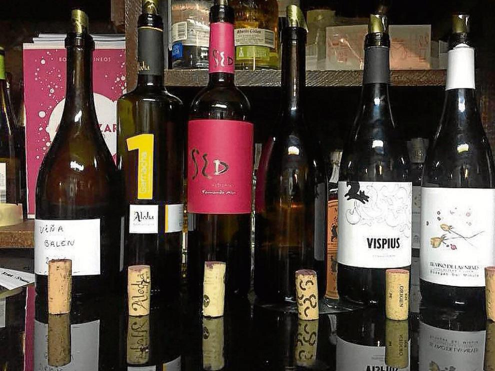 Cata de varios vinos incluidos en el proyecto de los Vignerons altoaragoneses.