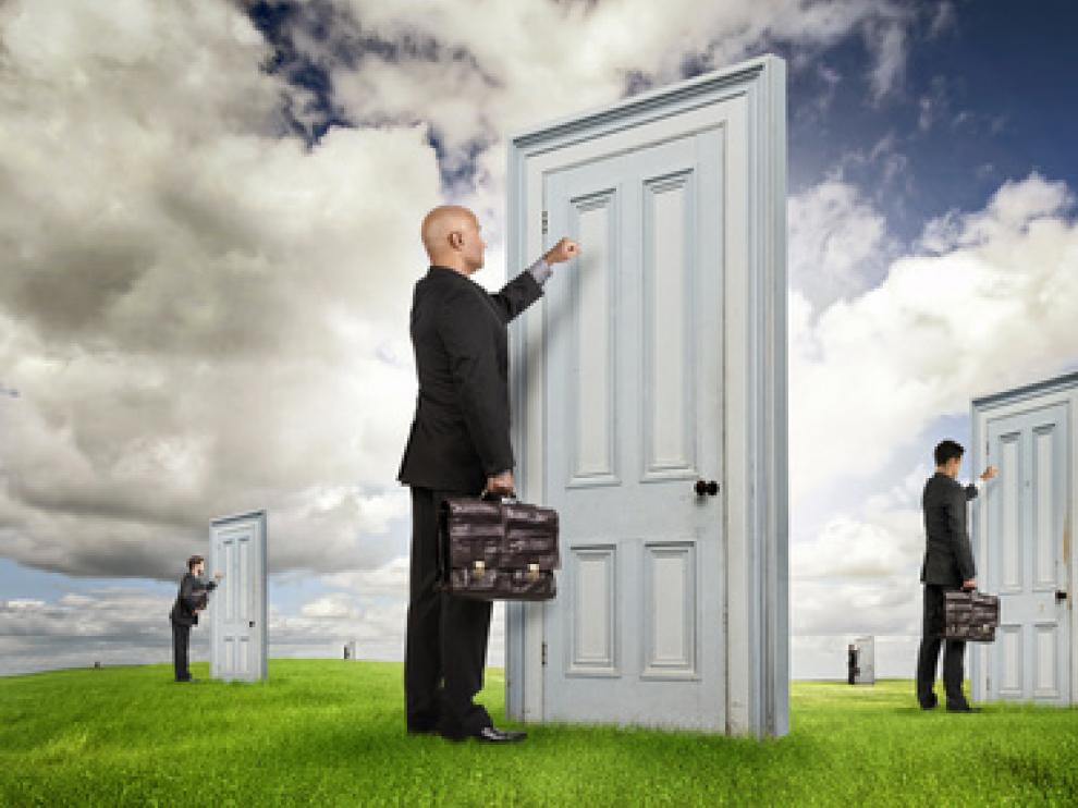 Consumo y la UCA alertan de las empresas que venden a "puerta fría"