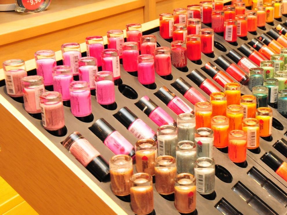 Muchos ingredientes empleados en cosmética se utilizan en la industria farmacéutica, alimentaria o en detergentes.