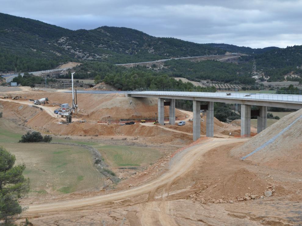 Imagen del viaducto de San Bernardo, en la N-232, actualmente en obras