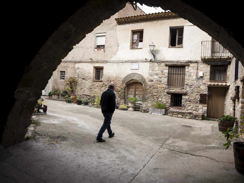 En el casco urbano de Añón de Moncayo podemos encontrar buenos ejemplos de casas nobles de estilo aragonés.