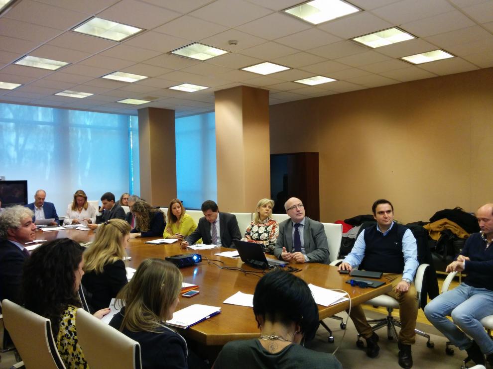 Reunión del grupo 'Talento digital' del clúster IDiA, en una sede de Ibercaja en noviembre pasado.