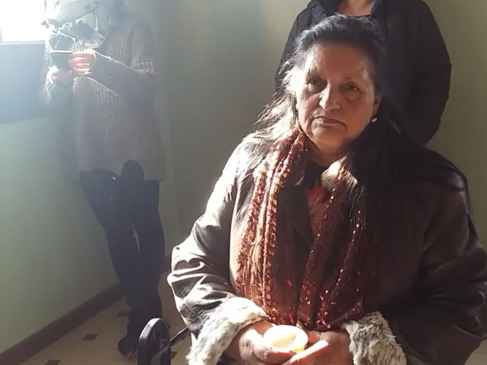 Pilar Clavería, la Rona, en la sede de la Federación de asociaciones gitanas de Aragón (FAGA)