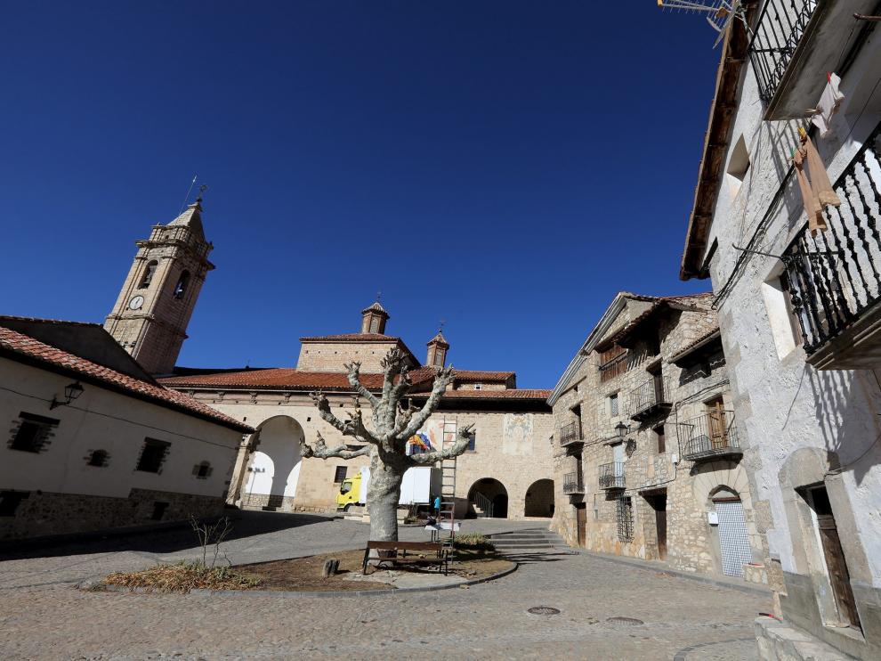 Plaza del Ayuntamiento de Fortanete.