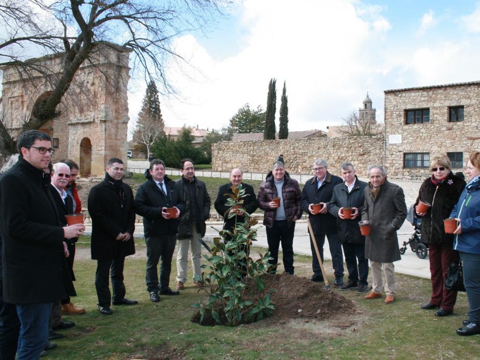 Los representantes de los pueblos más bonitos de España, entre ellos cinco de Teruel, se han dado cita en Medinaceli