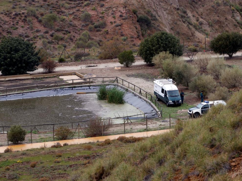 Zona en torno a la depuradora en la que apareció la camiseta y en la que se ha estado buscando a Gabriel este domingo