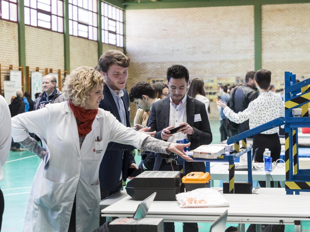 Los proyectos se exponen en el polideportivo de Salesianos