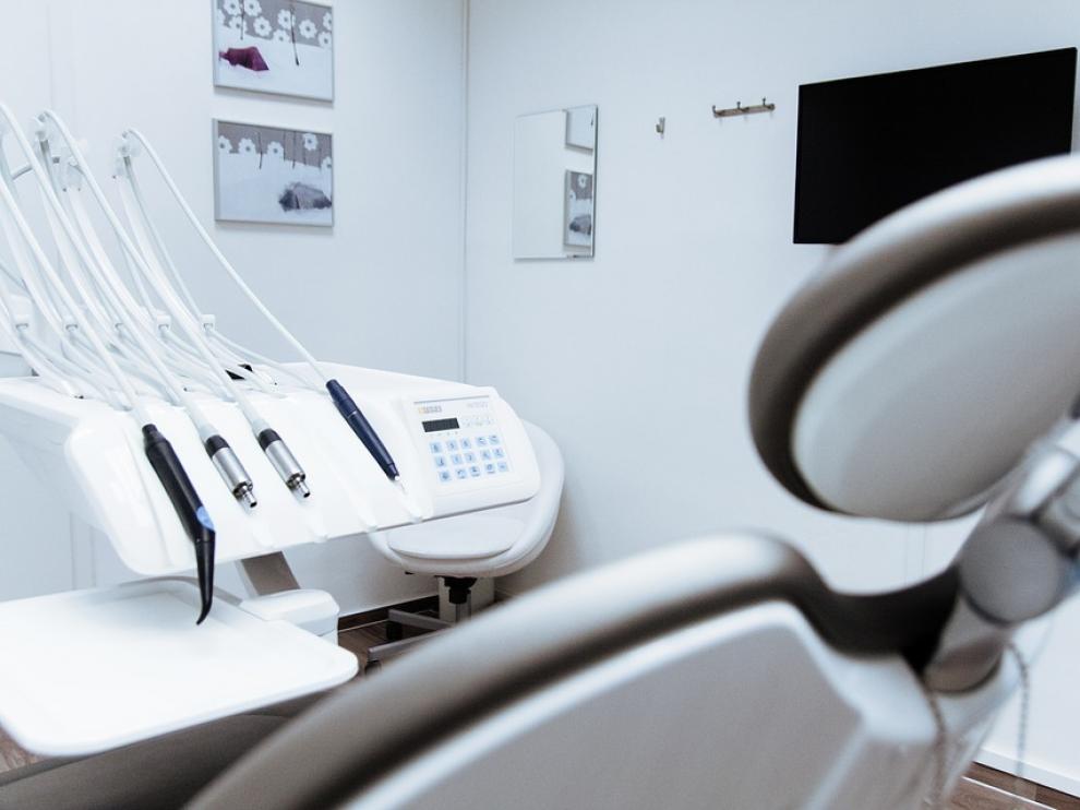 En el documental afirman que realizarse una endodoncia tiene una gran influencia tóxica para el cuerpo.