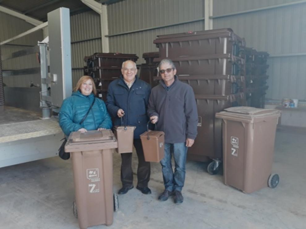 La comarca se ha hecho con 1.125 cubos de distintos tamaños.