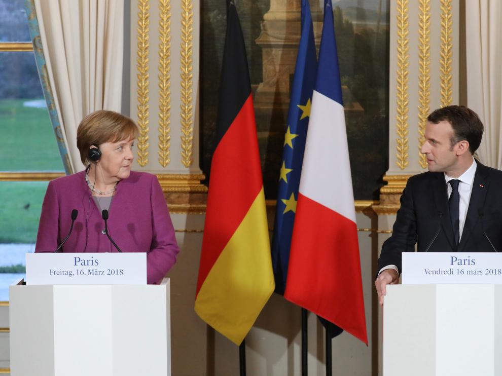 Angela Merkel y Emmanuel Macron en el Palacio del Elíseo.