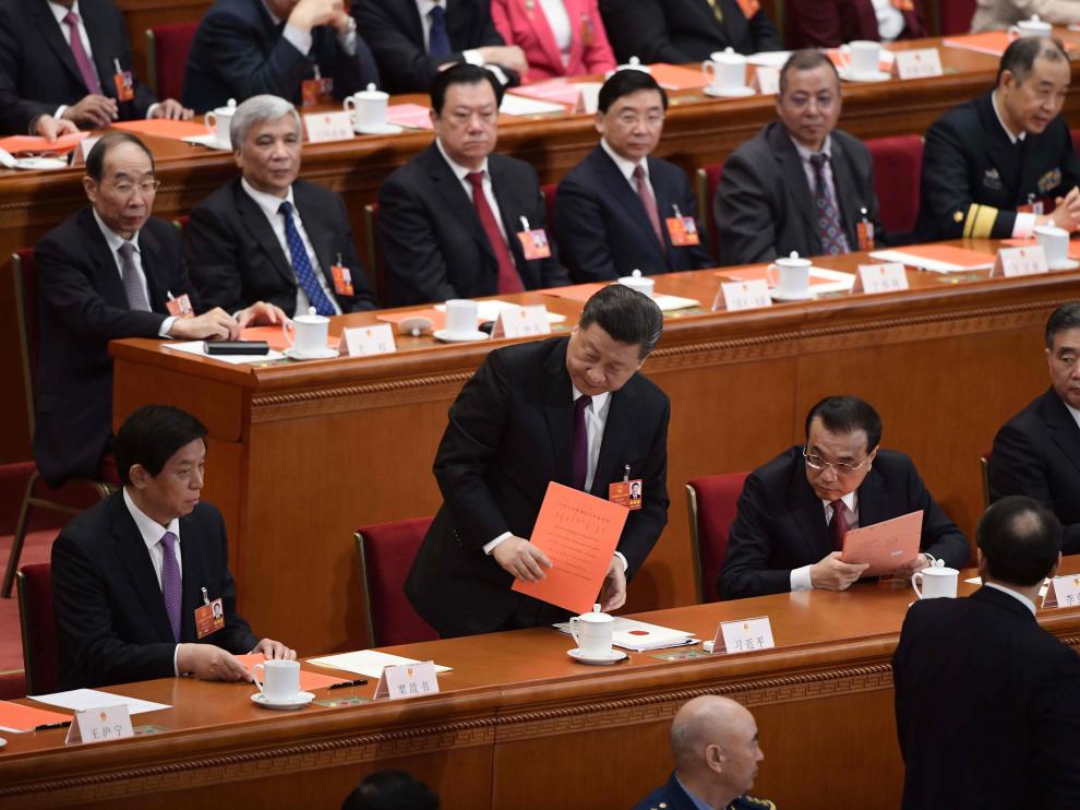El presidente chino Xi Jinping (en el centro)