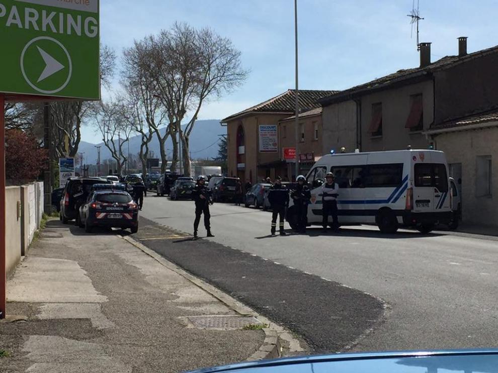 Toma rehenes en un supermercado al sur de Francia