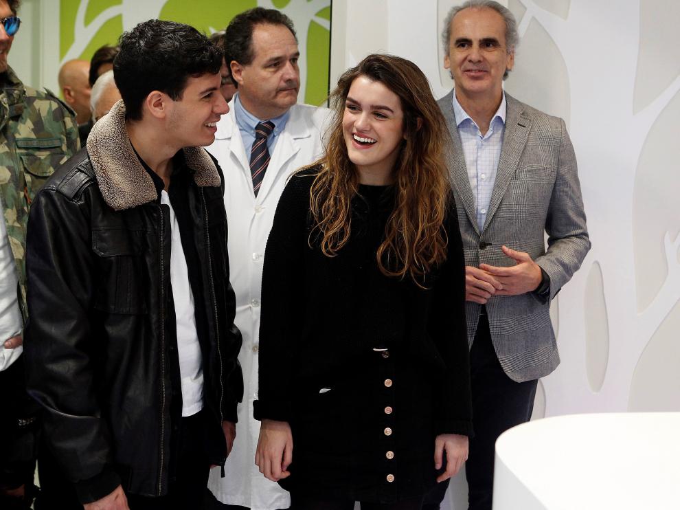 Amaia y Alfred inauguran una planta oncológica para adolescentes en Madrid