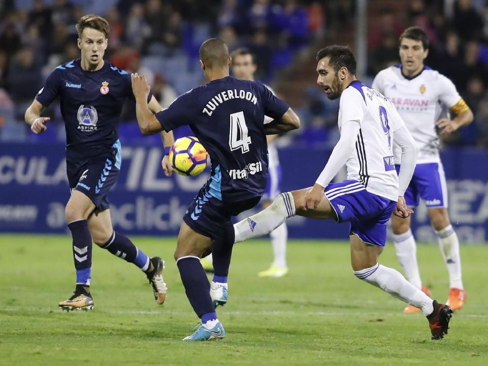 Un momento del partido Real Zaragoza-Cultural Leonesa de la primera vuelta, jugado en La Romareda el 27 de octubre y que concluyó 0-0.