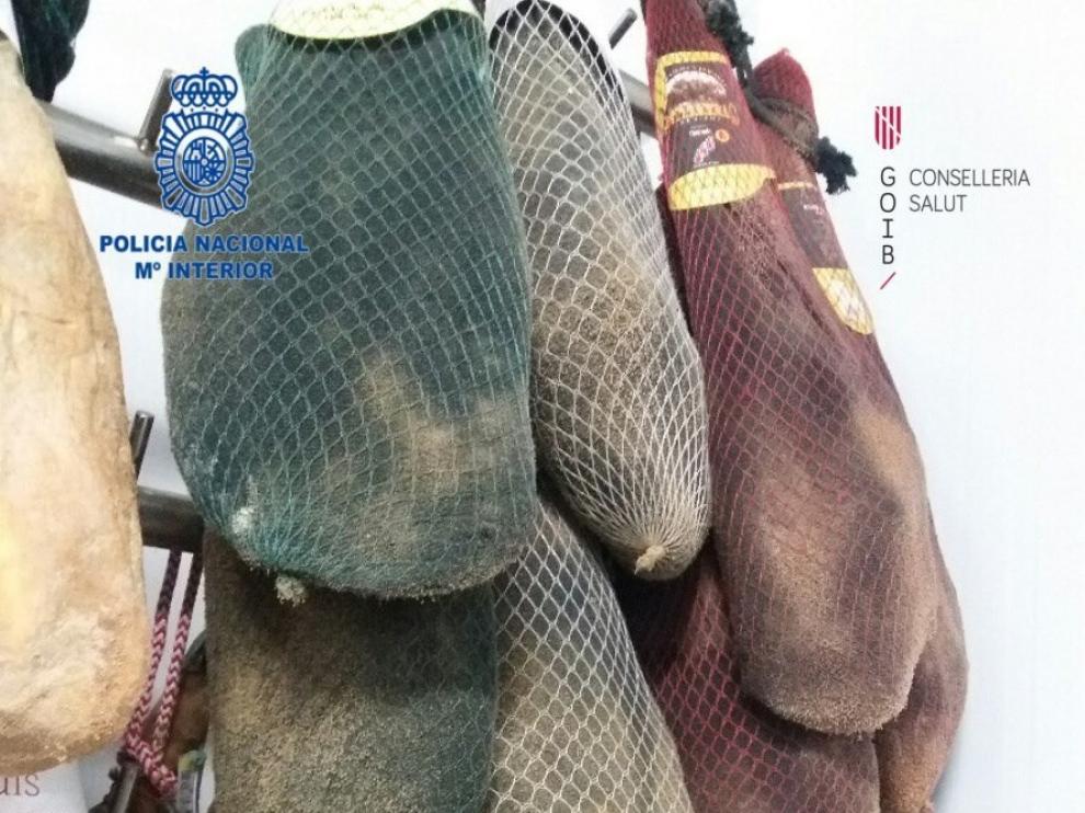 Los agentes no tienen constancia de que se haya producido ninguna intoxicación debida a la carne caducada.