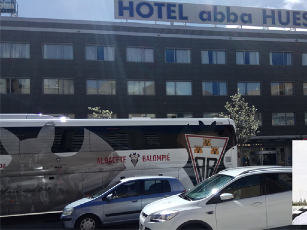 El siniestro se ha producido esta mañana, cuando el jugador ha sufrido una caída desde el tercer piso del Hotel Abba.