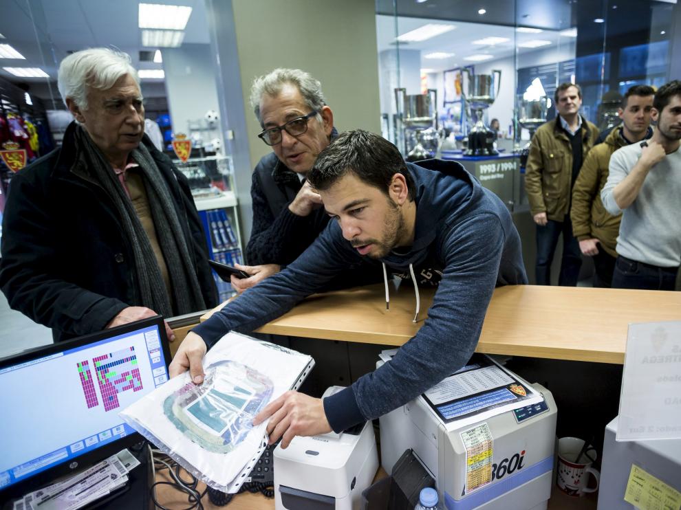 Un aficionado zaragocista elige la ubicación de sus localidades para el partido contra el Huesca