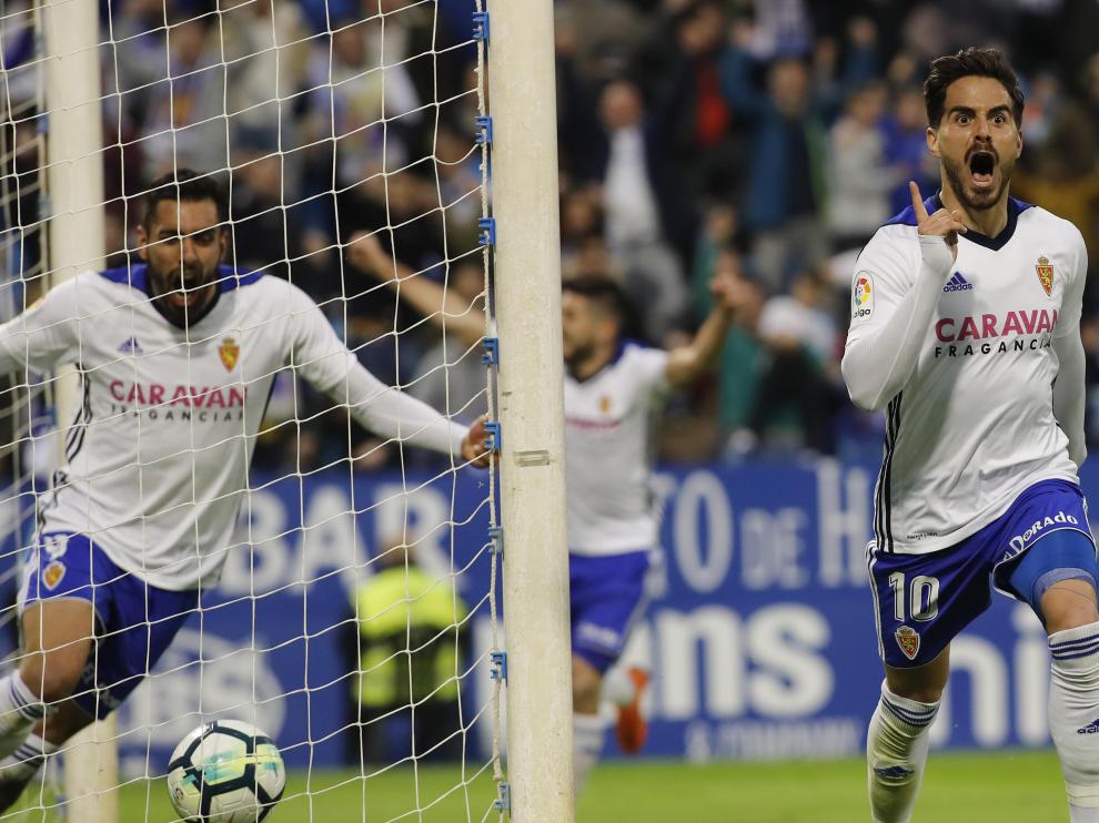 El Real Zaragoza se lleva el derbi ante el Huesca por 1-0 y apunta a lo más alto.