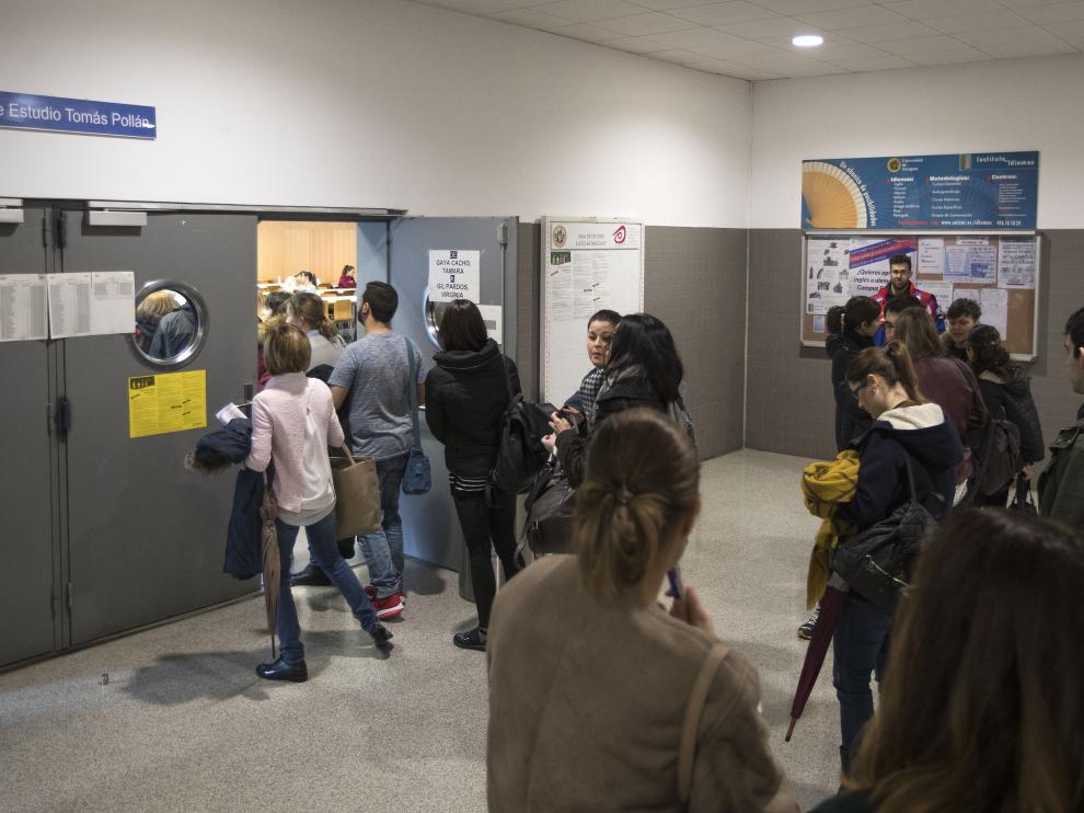 Imagen de archivo de unas oposiciones de Enfermería en Zaragoza