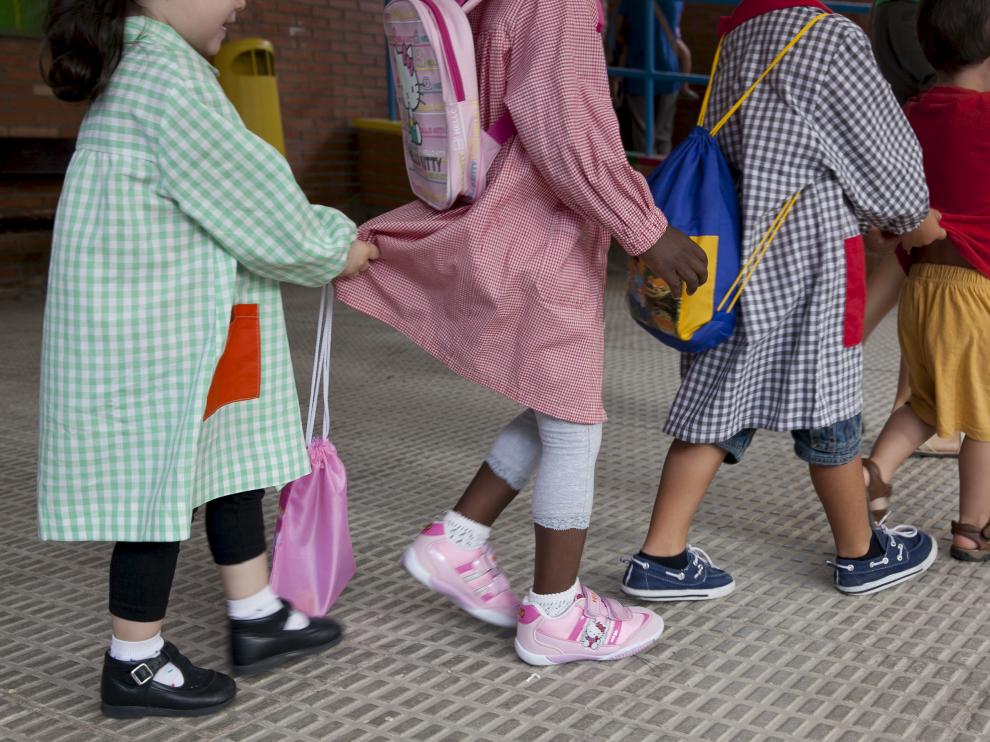 Niños de infantil en un colegio de la capital aragonesa