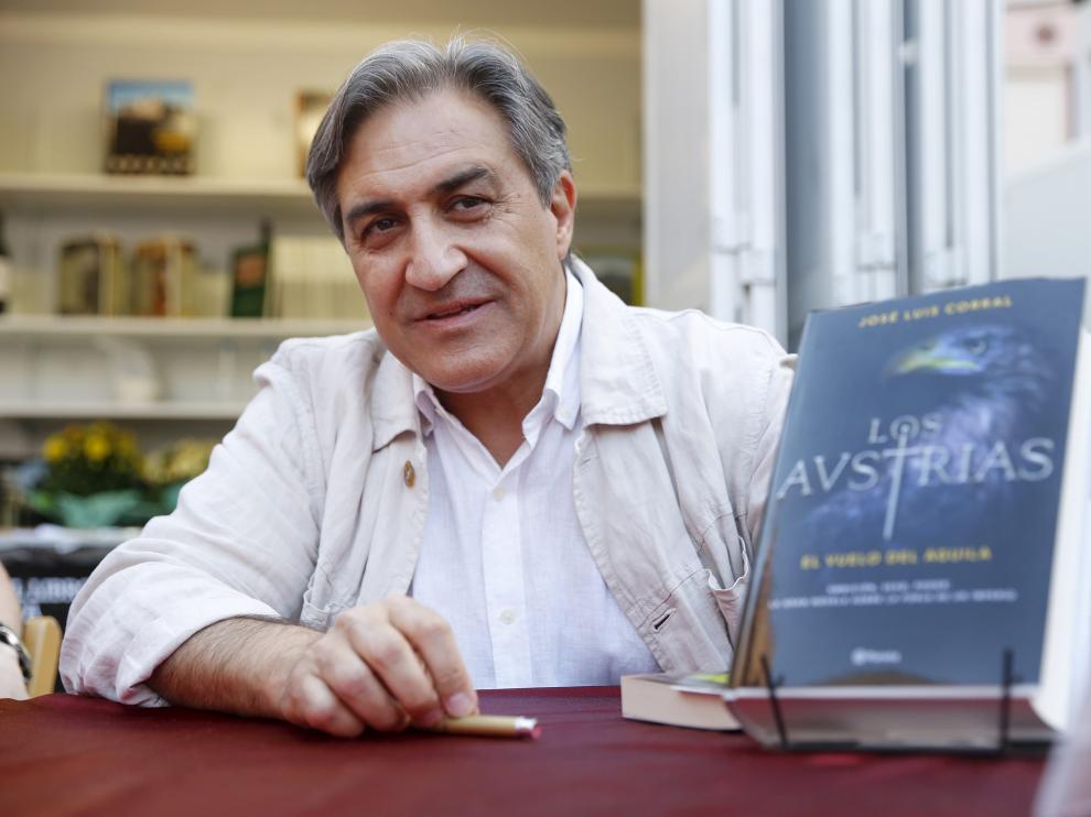 José Luis Corral es autor de medio centenar de tìtulos.