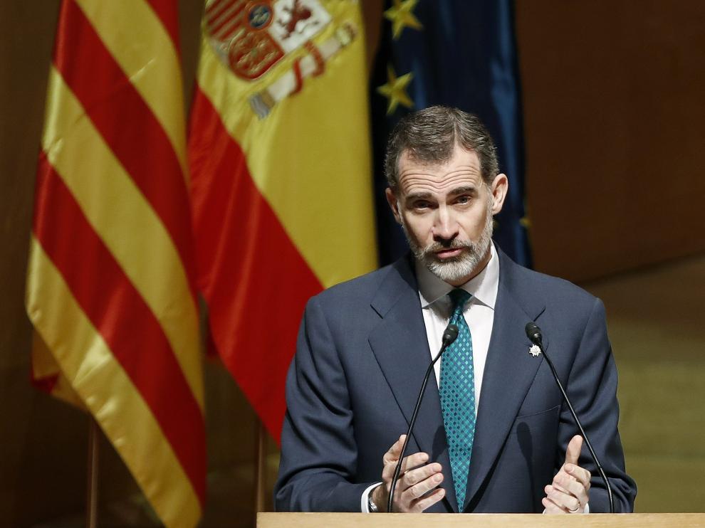 El Rey durante la ceremonia de entrega de los nuevos despachos a la nueva promoción de jueces que ha tenido lugar en Barcelona.