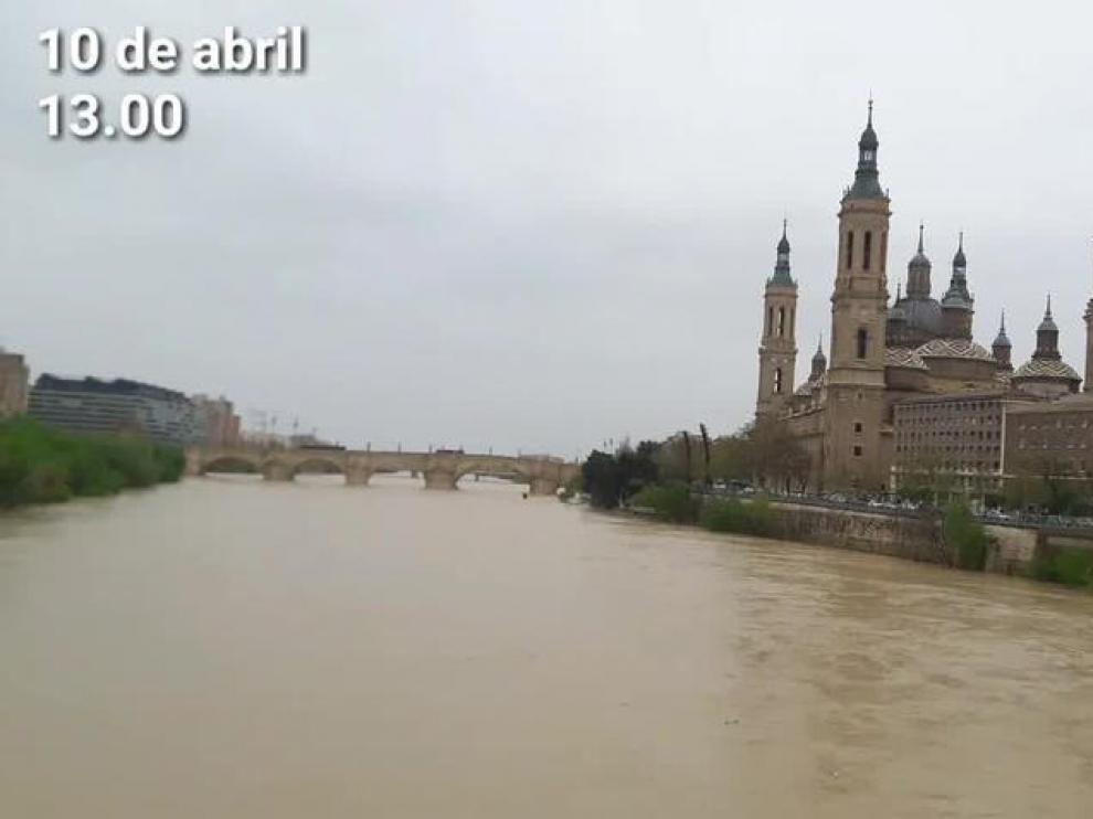 El Ebro, este martes, 10 de abril, durante la crecida.